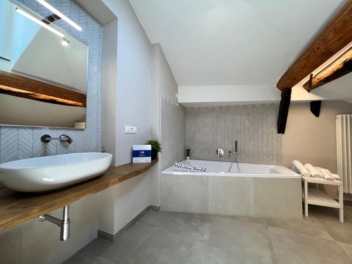 House Torre Piccamiglio By Holiday World Apartment Genoa Exterior photo